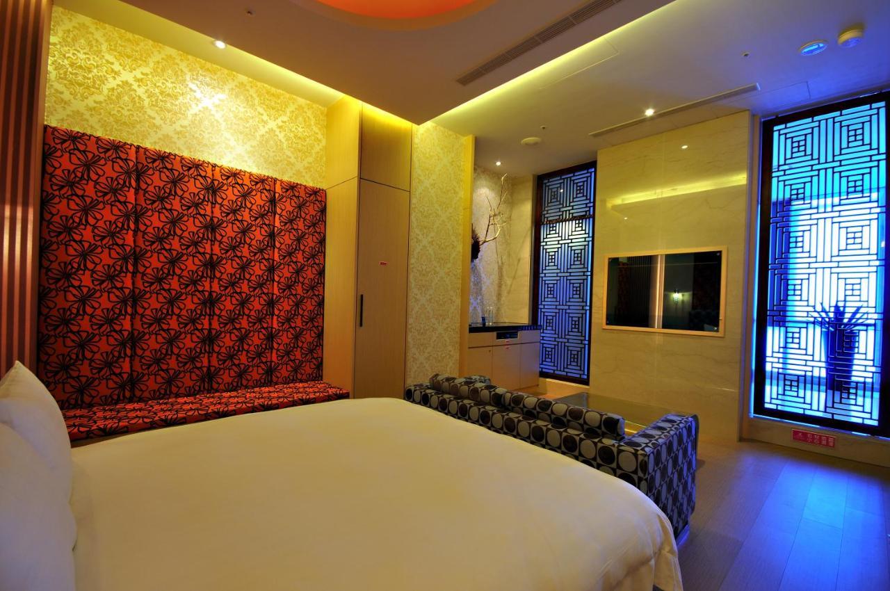 Dubai Motel Yilan Ngoại thất bức ảnh