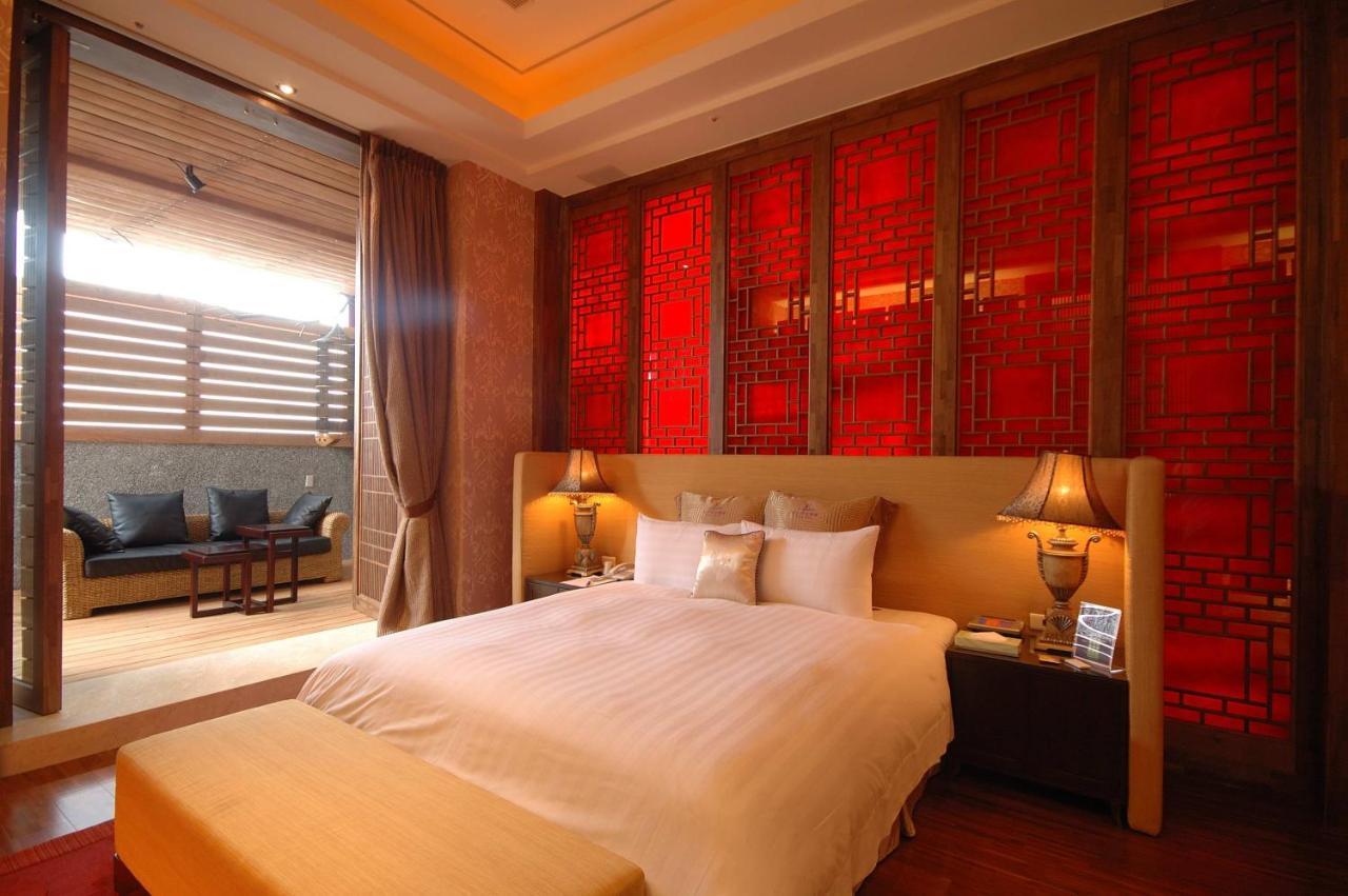 Dubai Motel Yilan Ngoại thất bức ảnh
