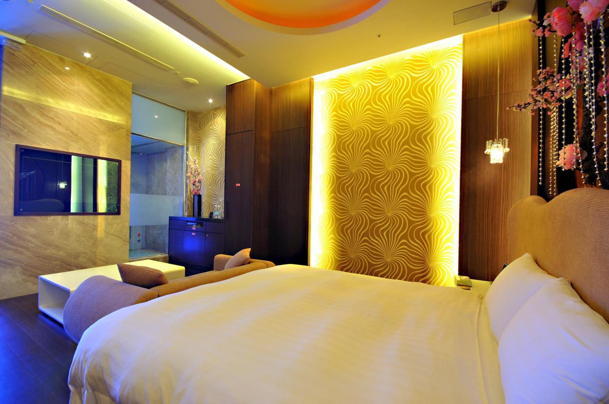 Dubai Motel Yilan Ngoại thất bức ảnh