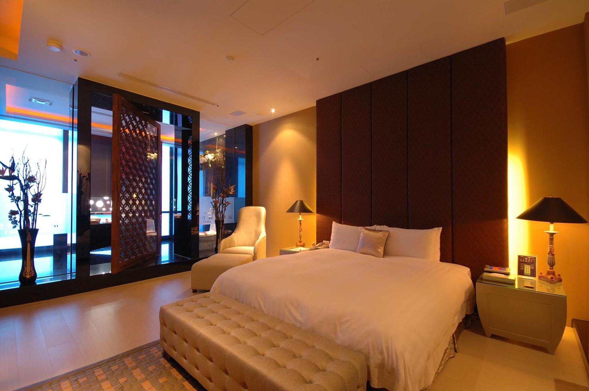 Dubai Motel Yilan Ngoại thất bức ảnh