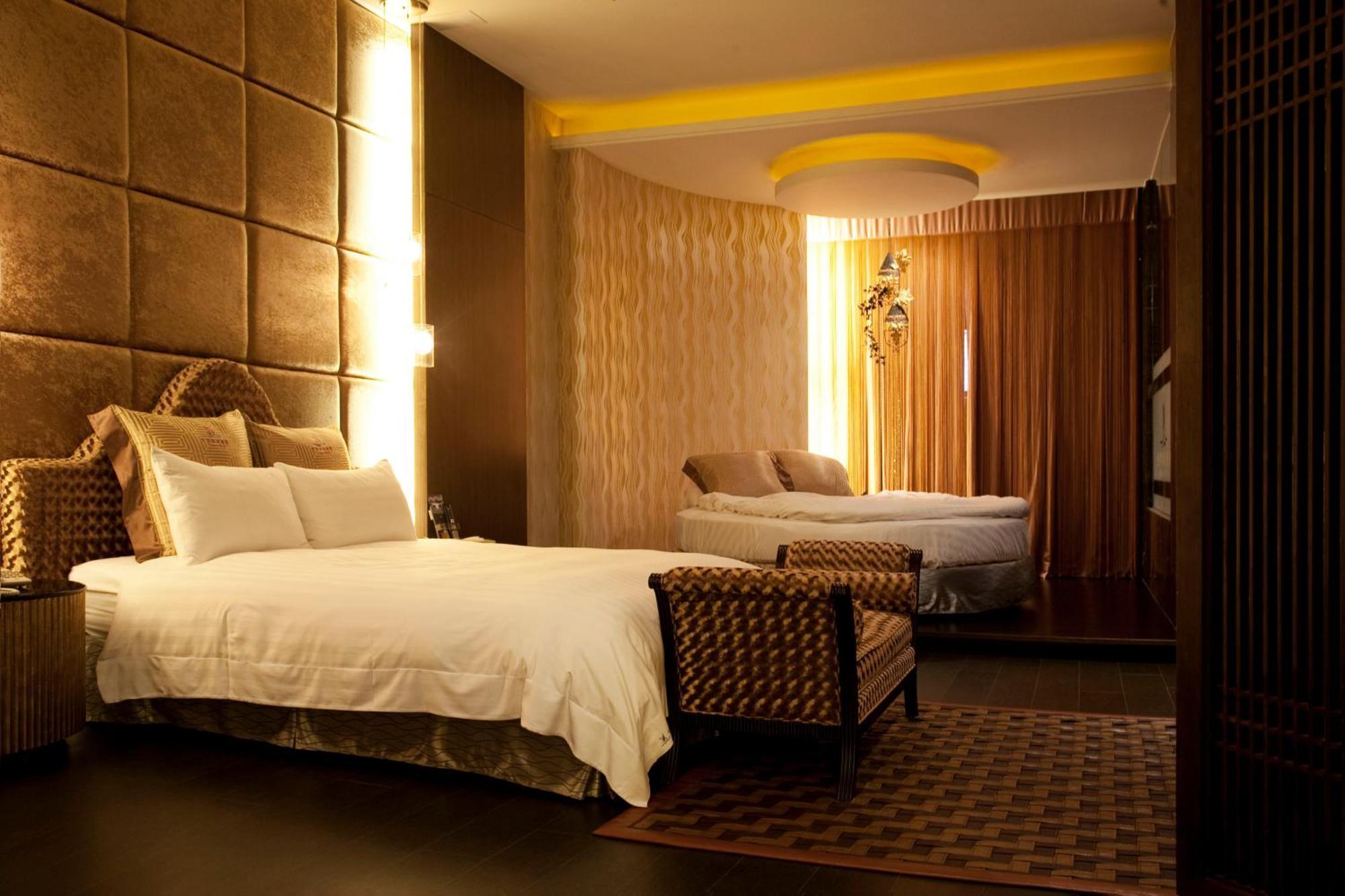 Dubai Motel Yilan Ngoại thất bức ảnh