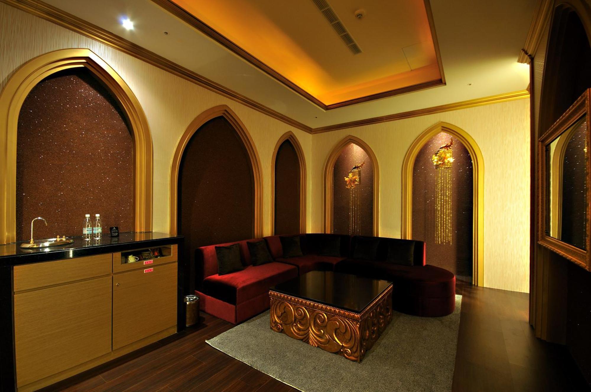 Dubai Motel Yilan Ngoại thất bức ảnh