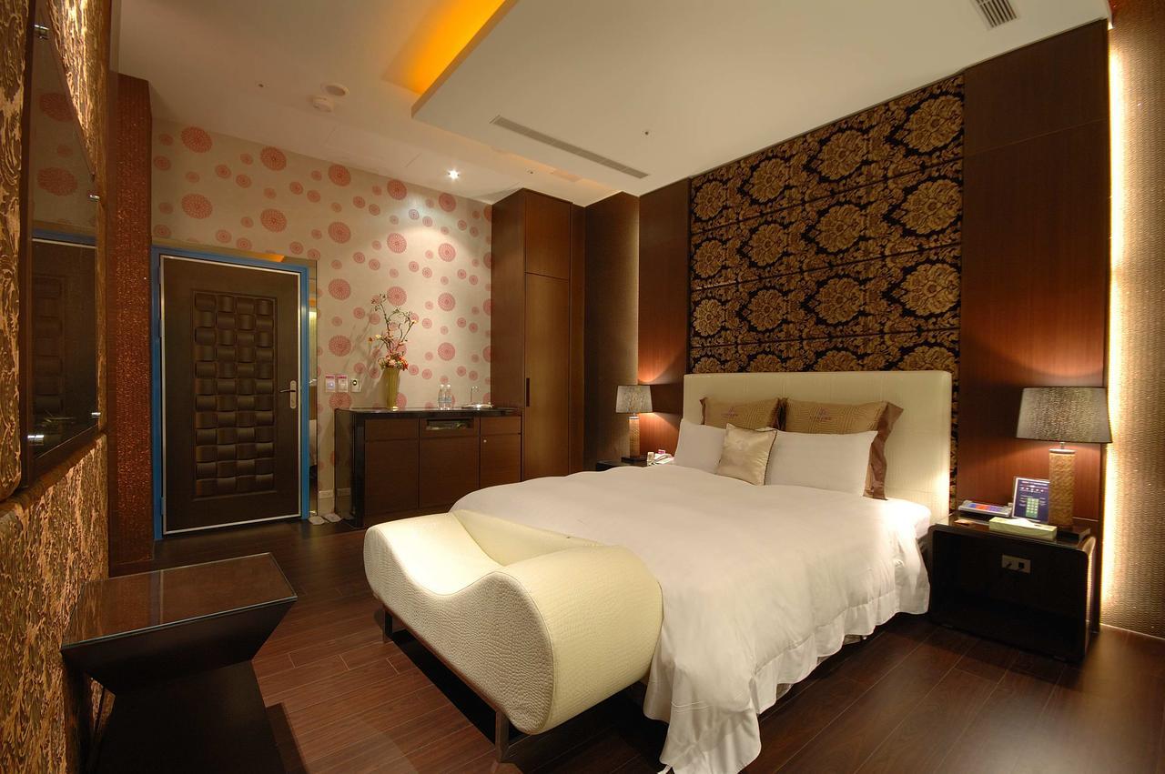 Dubai Motel Yilan Ngoại thất bức ảnh