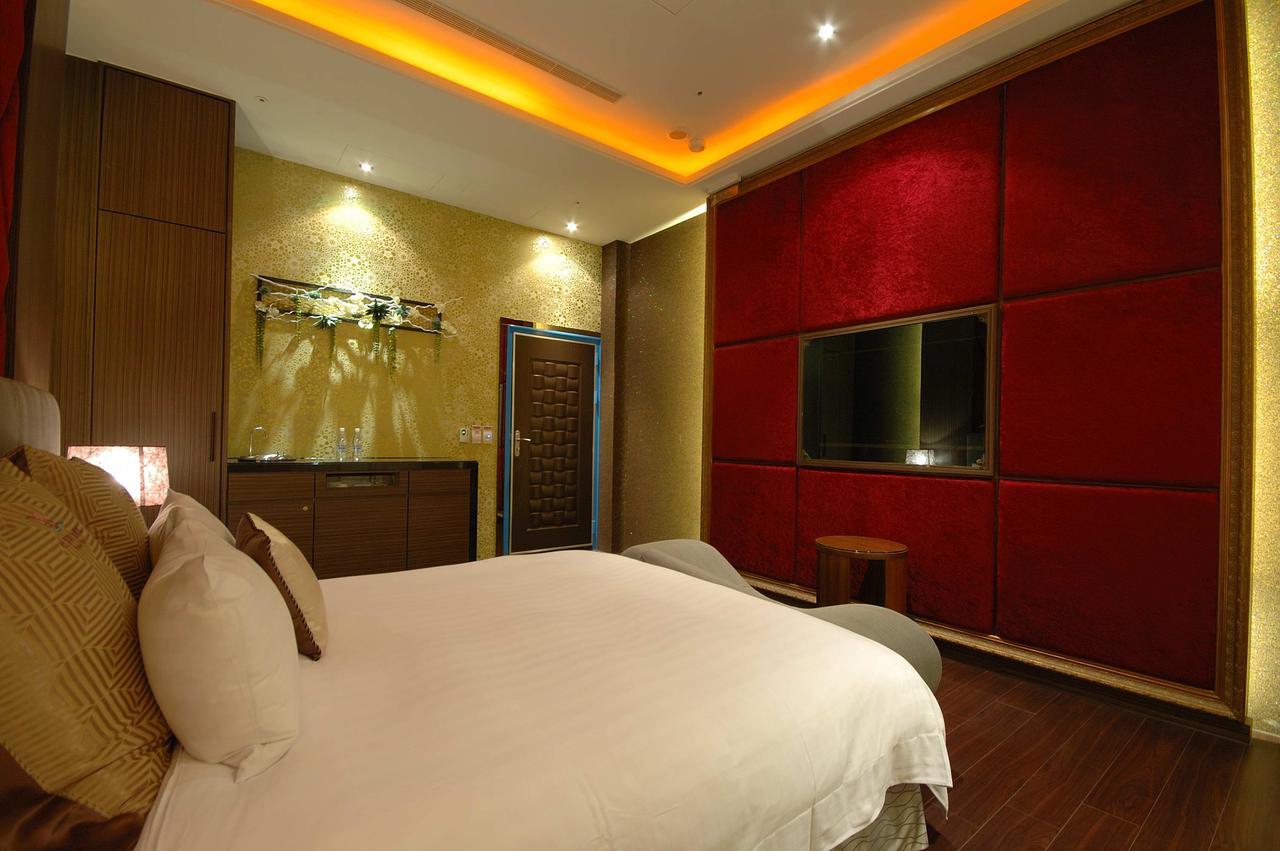 Dubai Motel Yilan Ngoại thất bức ảnh
