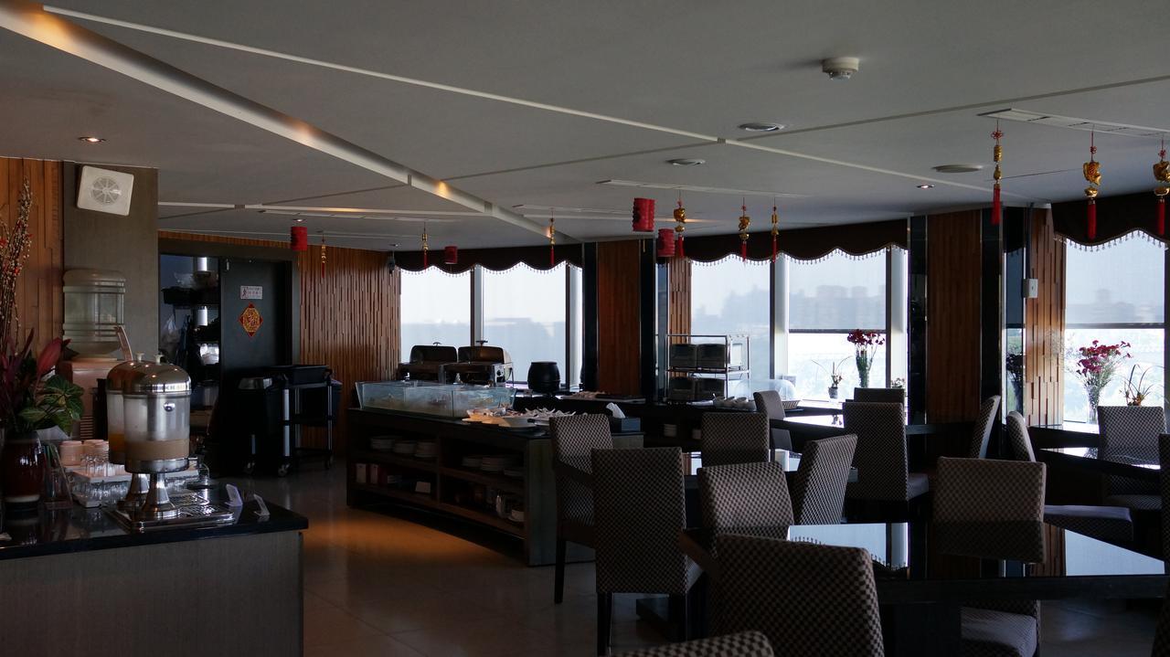 Dubai Motel Yilan Ngoại thất bức ảnh