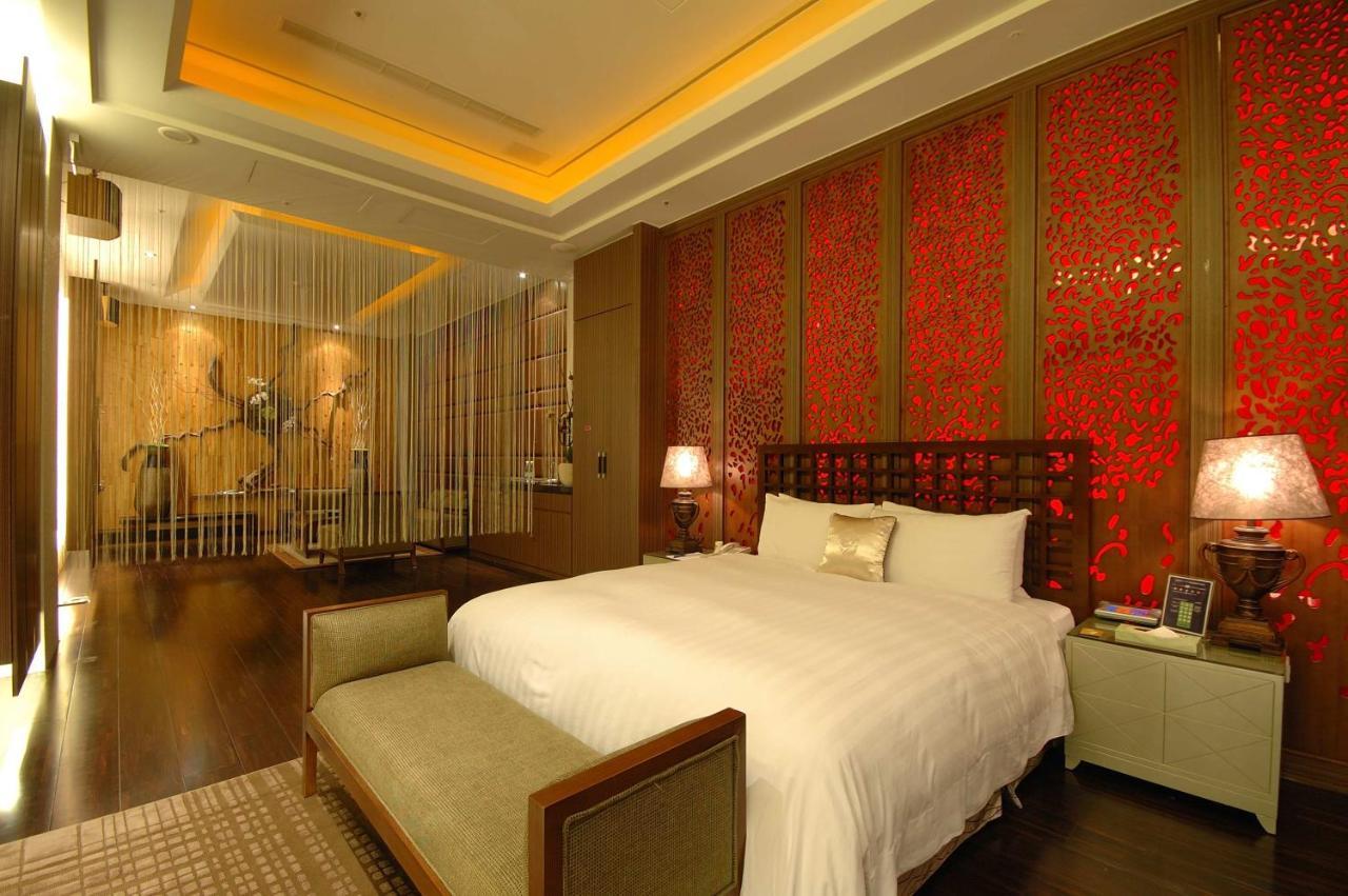 Dubai Motel Yilan Ngoại thất bức ảnh