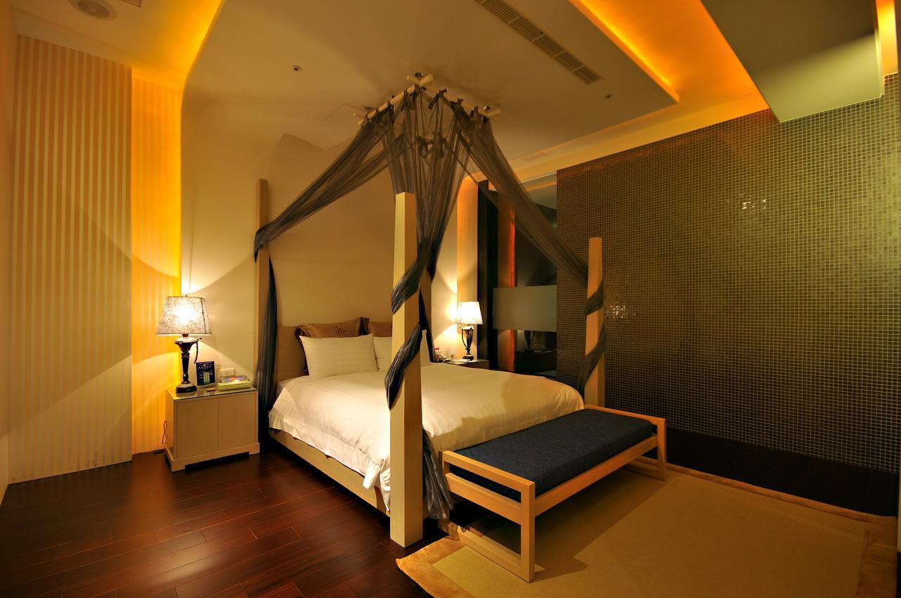 Dubai Motel Yilan Ngoại thất bức ảnh