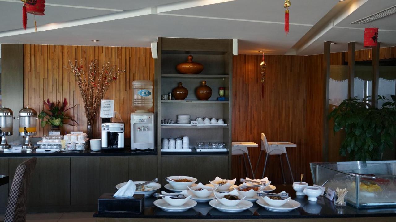 Dubai Motel Yilan Ngoại thất bức ảnh